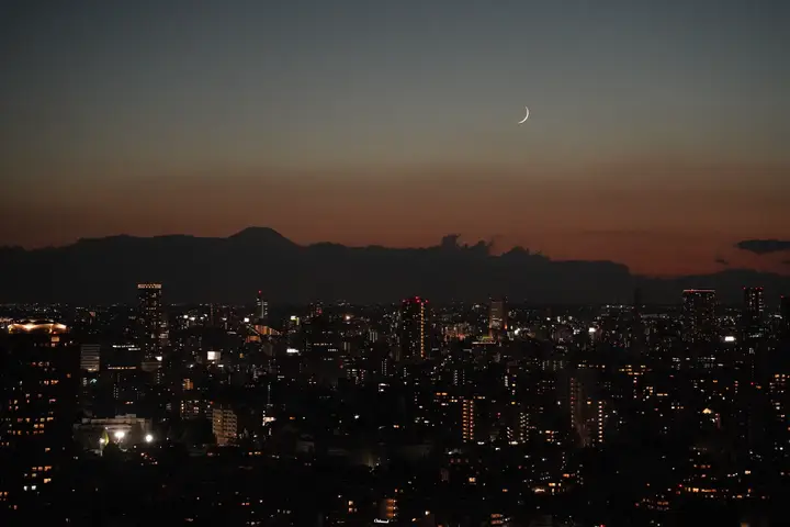 Tōkyō preview image